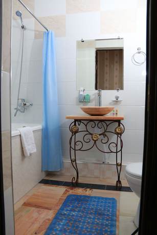 Imagen de la habitación del Garden Plaza Hotel. Foto 5