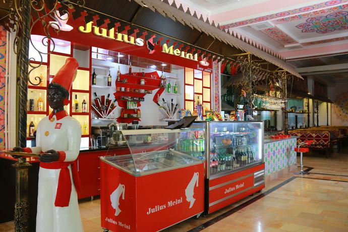 Imagen del bar/restaurante del Garden Plaza Hotel. Foto 4