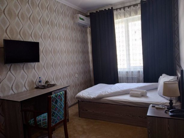 Imagen de la habitación del Garden Plaza Hotel. Foto 8