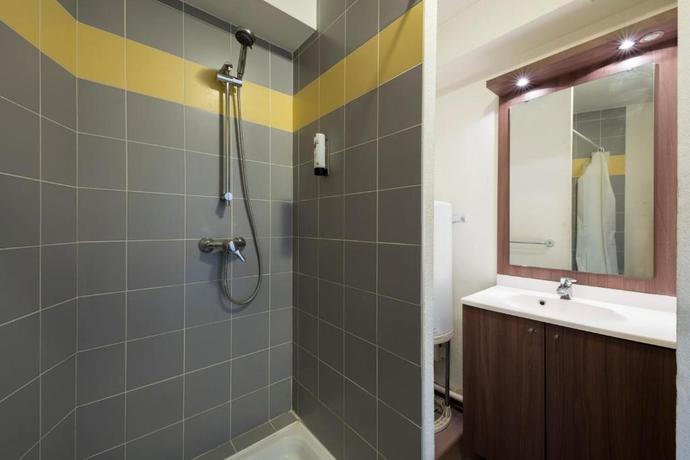 Imagen de la habitación del Garden & City Toulon. Foto 7