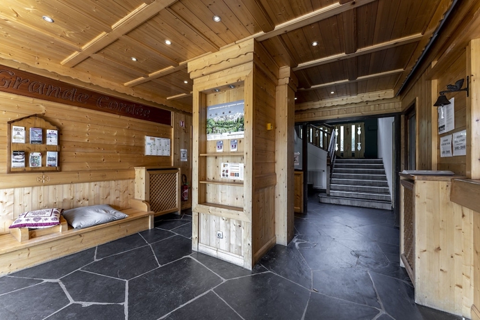 Imagen de los interiores del Garden and City Megève - Combloux. Foto 17