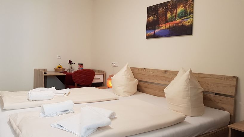Imagen de la habitación del Garni City Hotel. Foto 2
