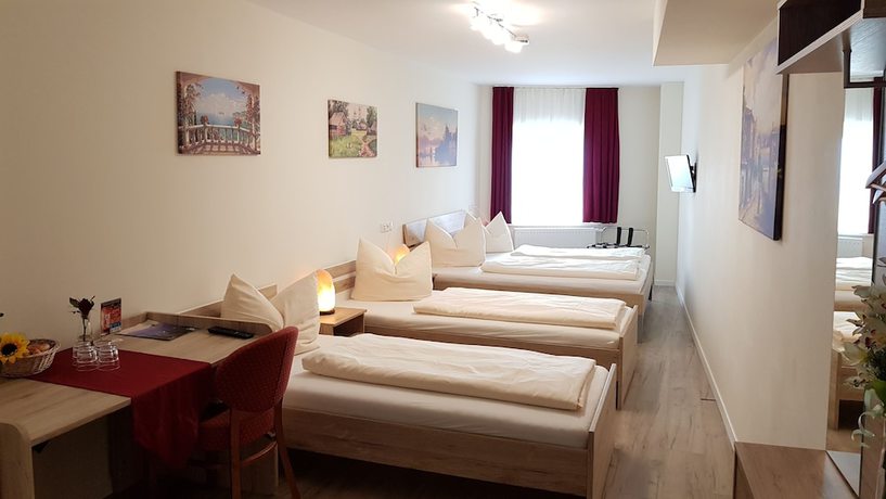 Imagen de la habitación del Garni City Hotel. Foto 4