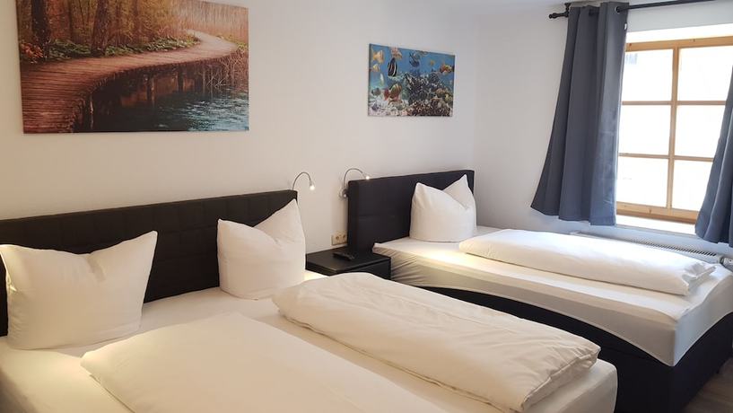 Imagen de la habitación del Garni City Hotel. Foto 5
