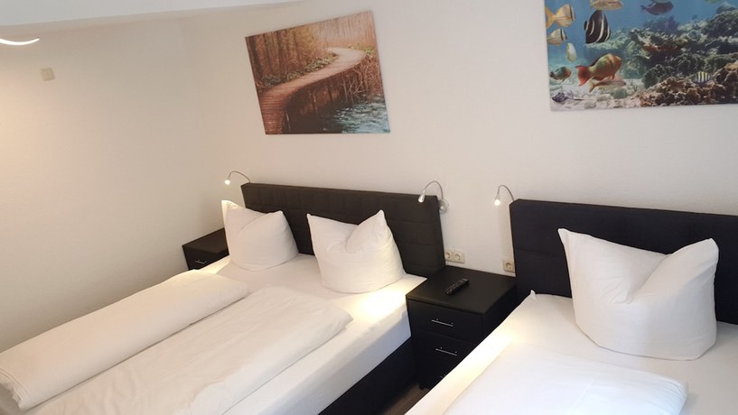 Imagen de la habitación del Garni City Hotel. Foto 7