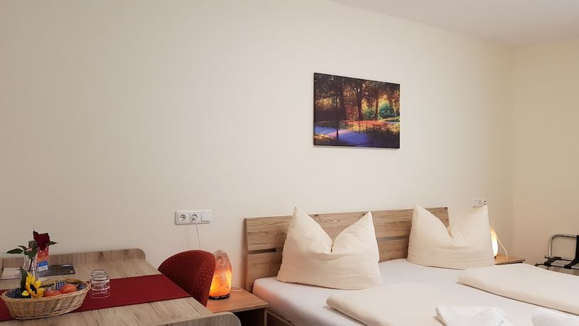 Imagen de la habitación del Garni City Hotel. Foto 13