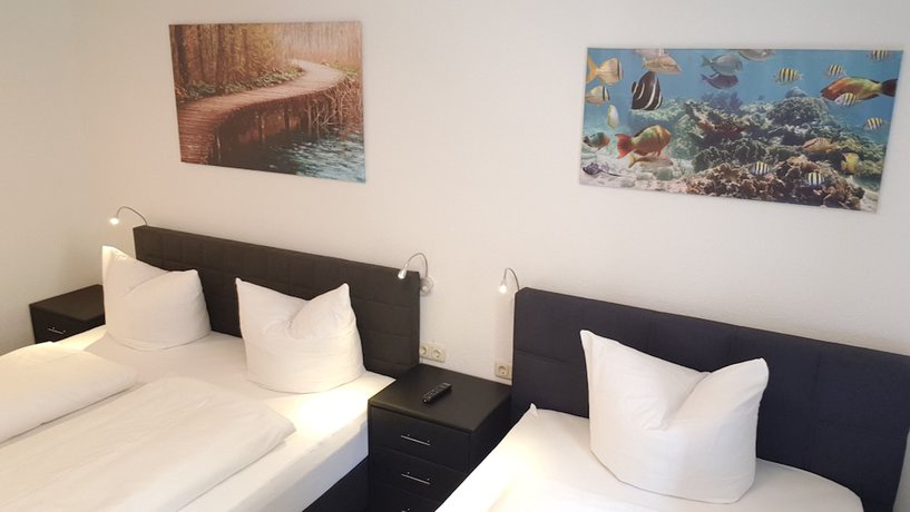 Imagen de la habitación del Garni City Hotel. Foto 19