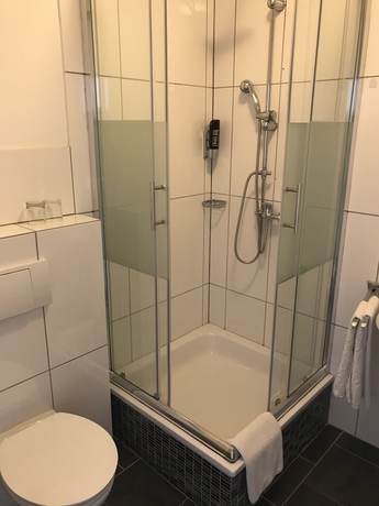 Imagen de la habitación del Garni Hotel Lore. Foto 5