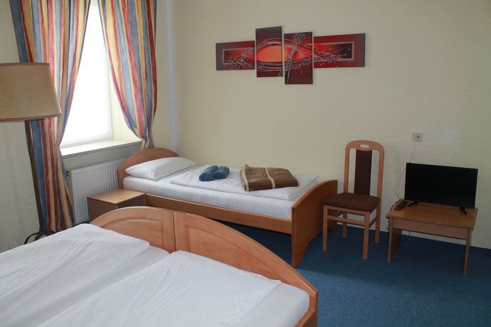 Imagen de la habitación del Garni Hotel Post. Foto 2