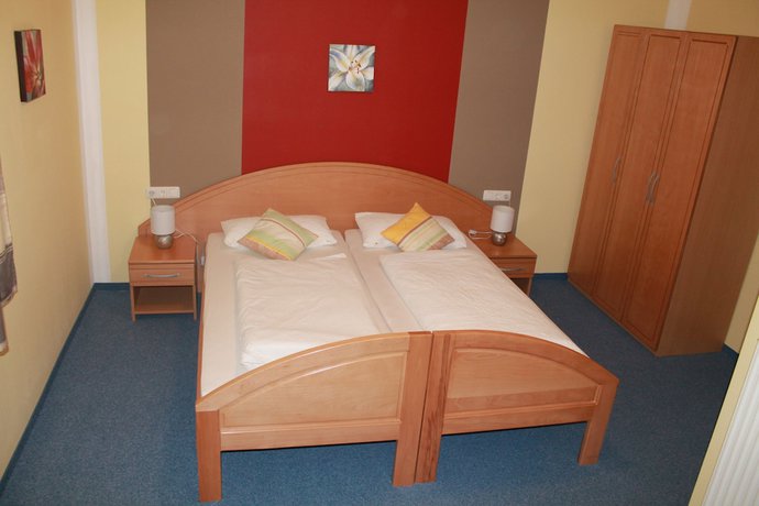 Imagen de la habitación del Garni Hotel Post. Foto 16
