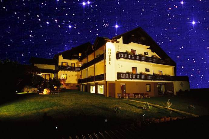 Imagen general del Garni Hotel and Ferienwohnungen Seeschl&ouml;&szlig;chen. Foto 4