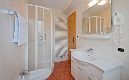 Imagen de la habitación del Garni Rives. Foto 2