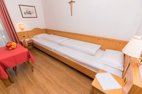Imagen de la habitación del Garni Rives. Foto 5