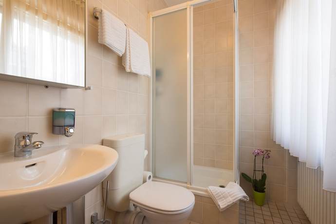 Imagen de la habitación del Garni-Hotel Bonnem-Inn. Foto 20