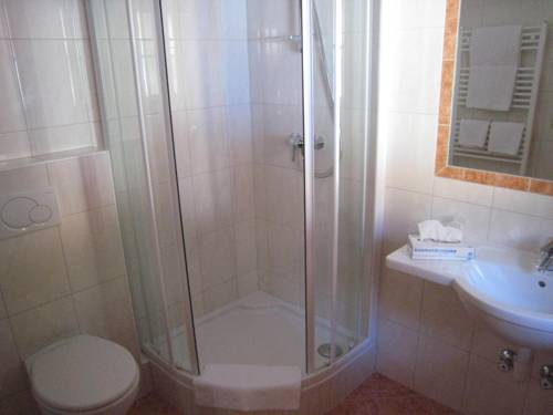 Imagen de la habitación del Gasthaus Jakober. Foto 5