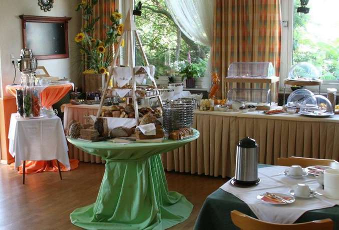 Imagen del bar/restaurante del Gasthaus Pension Zur Bergstra&szlig;e. Foto 3