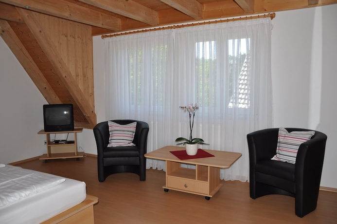 Imagen de la habitación del Gasthaus Warteck. Foto 9