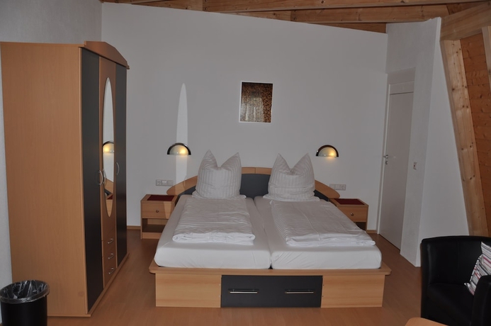 Imagen de la habitación del Gasthaus Warteck. Foto 10