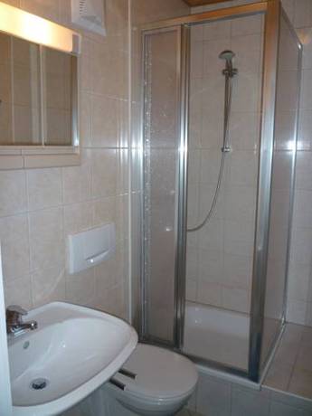 Imagen de la habitación del Gasthaus & Hotel Backhendlstation. Foto 5
