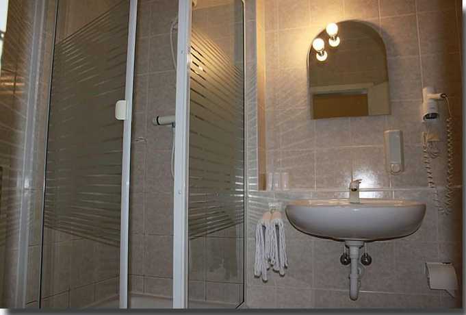 Imagen de la habitación del Gasthaus and Hotel Gr&uuml;nhof. Foto 18