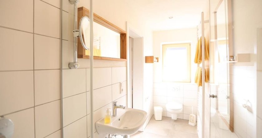 Imagen de la habitación del Gasthof Adler, Schramberg. Foto 15