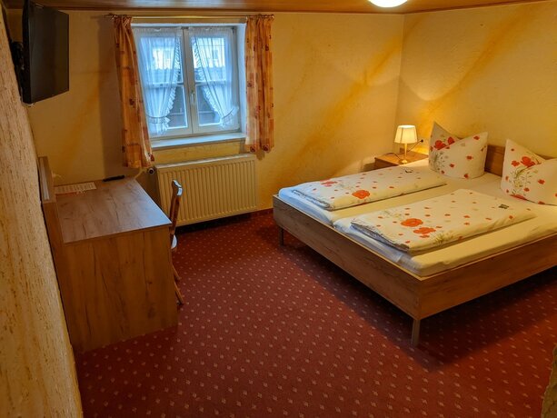 Imagen de la habitación del Gasthof Adler, Zusmarshausen. Foto 19