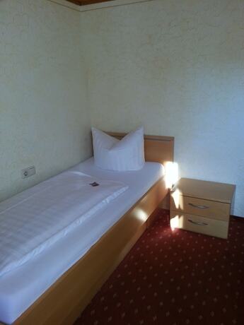 Imagen de la habitación del Gasthof Adler, Zusmarshausen. Foto 20