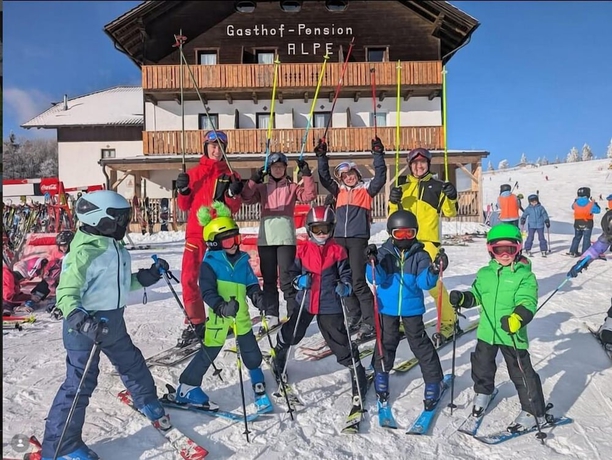 Imagen de los exteriores del Gasthof Alpe. Foto 8