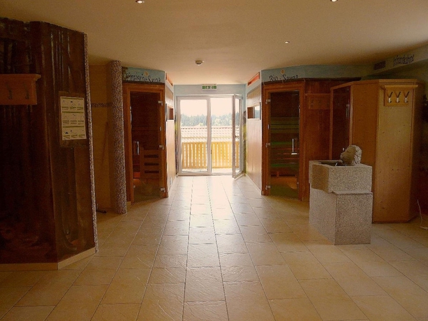 Imagen de la piscina del Gasthof Buglhof. Foto 14