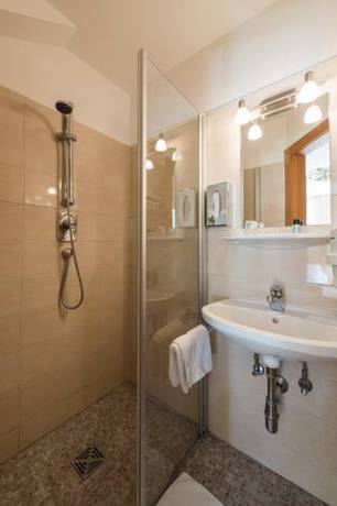Imagen de la habitación del Gasthof Hotel Hauslwirt. Foto 13