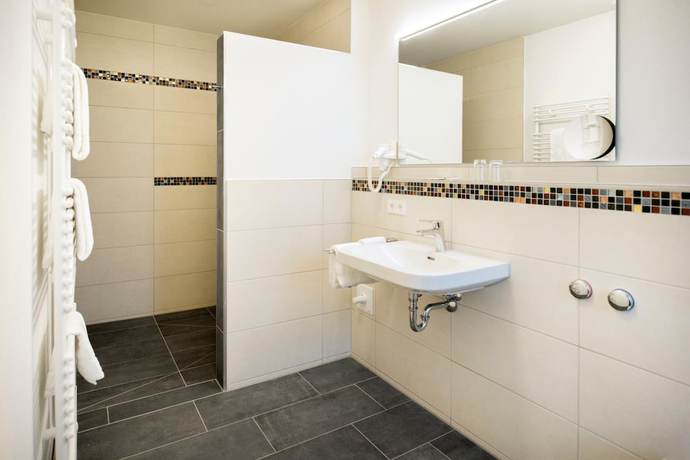 Imagen de la habitación del Gasthof Linde - Hotel Blum. Foto 15