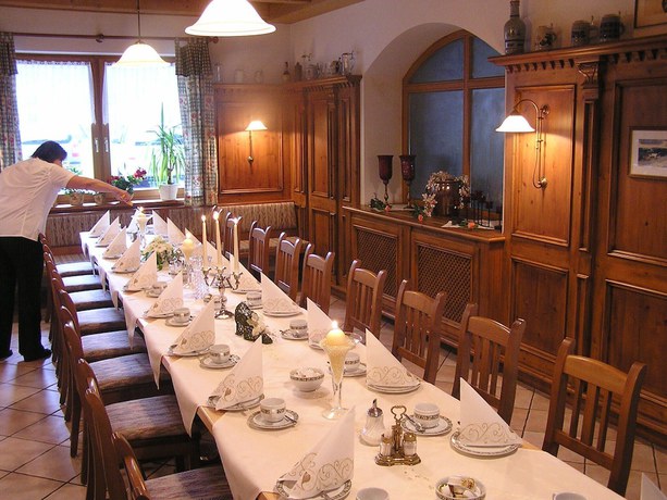 Imagen del bar/restaurante del Gasthof M&uuml;hle Natur- and Wanderhotel. Foto 7