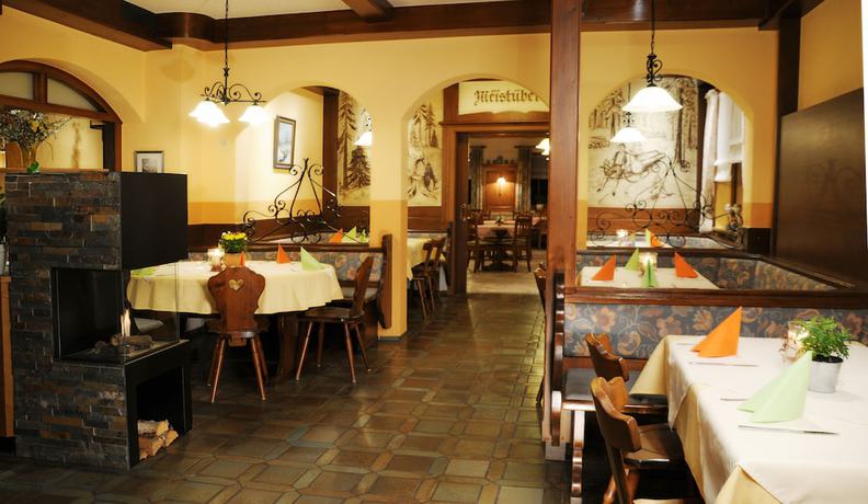 Imagen del bar/restaurante del Gasthof M&uuml;hle Natur- and Wanderhotel. Foto 8