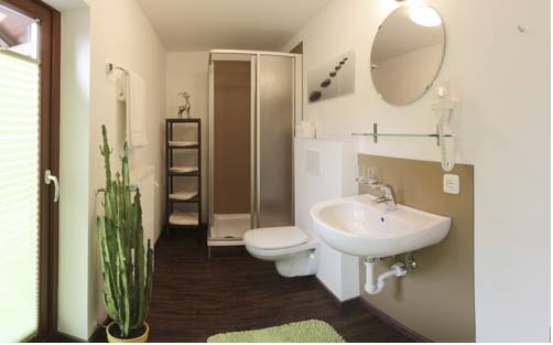 Imagen de la habitación del Gasthof Restaurant Waldcaf&eacute;. Foto 13