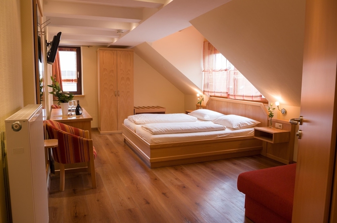 Imagen de la habitación del Gasthof Schwarzes Ro&szlig;. Foto 13