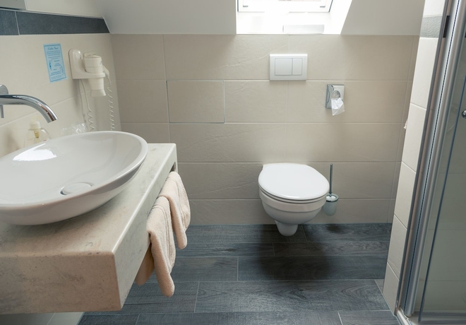 Imagen de la habitación del Gasthof Schwarzes Ro&szlig;. Foto 14