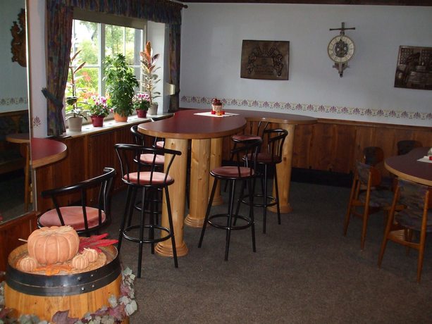 Imagen del bar/restaurante del Gasthof Zum Dorfkrug. Foto 3