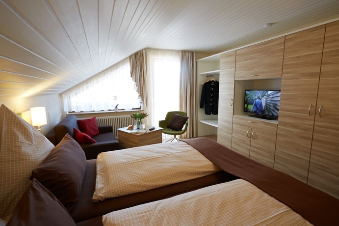Imagen de la habitación del Gasthof zum L&ouml;wen Enzkl&ouml;sterle. Foto 9