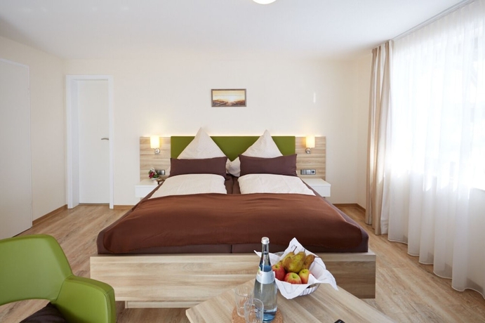 Imagen de la habitación del Gasthof zum L&ouml;wen Enzkl&ouml;sterle. Foto 10