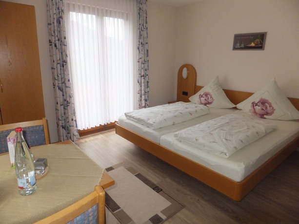 Imagen de la habitación del Gasthof zum L&ouml;wen Enzkl&ouml;sterle. Foto 12