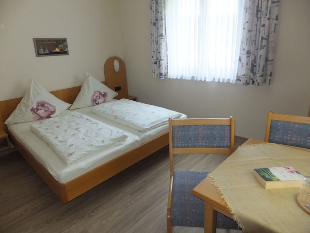 Imagen de la habitación del Gasthof zum L&ouml;wen Enzkl&ouml;sterle. Foto 16
