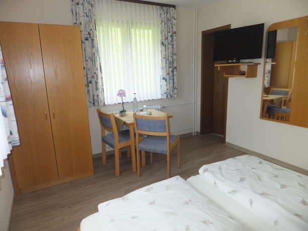Imagen de la habitación del Gasthof zum L&ouml;wen Enzkl&ouml;sterle. Foto 17