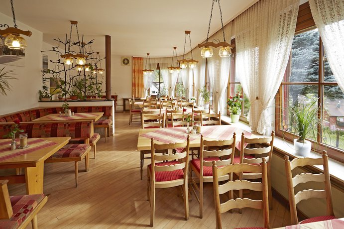Imagen del bar/restaurante del Gasthof-Pension Berghof. Foto 9