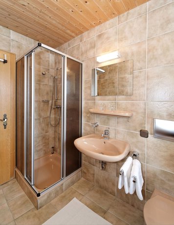 Imagen de la habitación del Gasthof-Pension Kraus. Foto 16