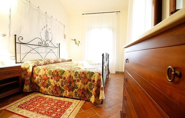 Imagen general del Gatto Bianco Tizzauli. Foto 8