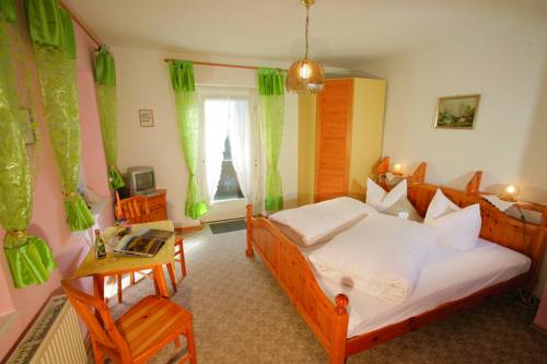 Imagen de la habitación del G&auml;stehaus Alpina, Berchtesgaden. Foto 10