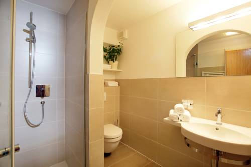 Imagen de la habitación del G&auml;stehaus Fuchs. Foto 5