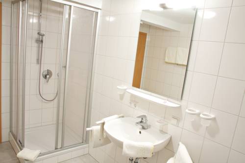 Imagen de la habitación del G&auml;stehaus Gisela. Foto 7