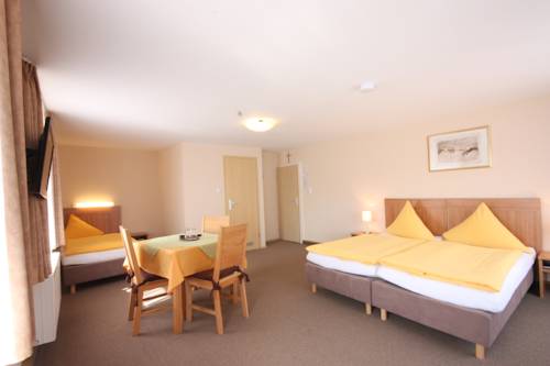 Imagen de la habitación del G&auml;stehaus Gisela. Foto 10