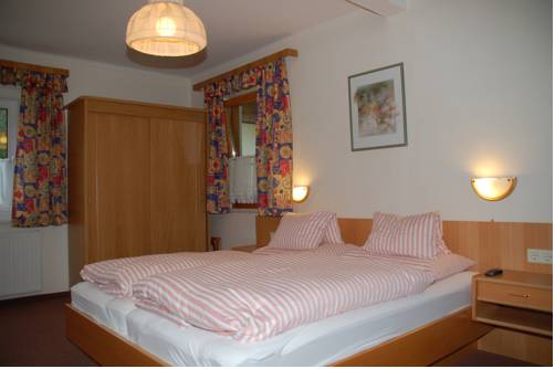Imagen de la habitación del G&auml;stehaus Golker. Foto 16